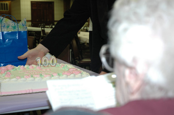 Anne's 100th bday party (94)